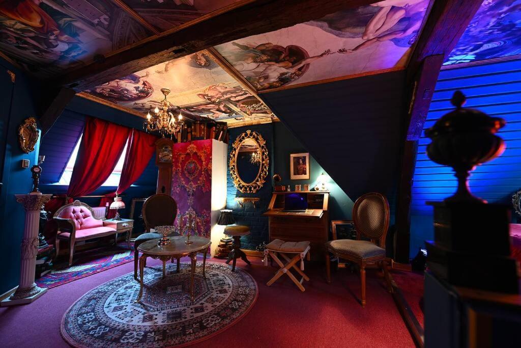 Charme Baroque/Sejour Romantique Монс Экстерьер фото
